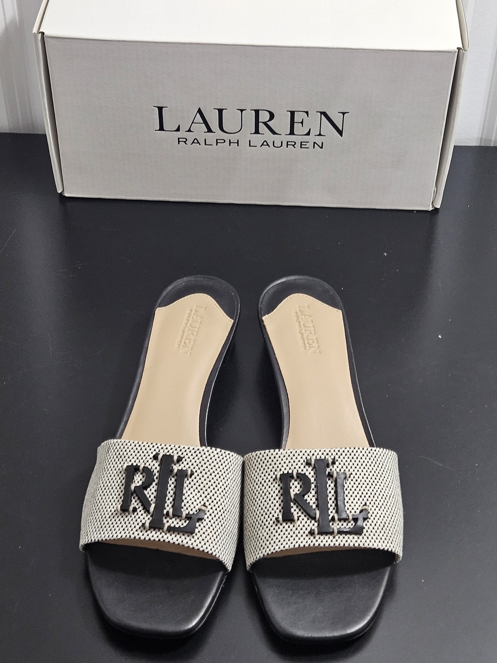 NIB Women's Lauren Ralph Lauren Fay Canvas and Leather Sandals Size 8B